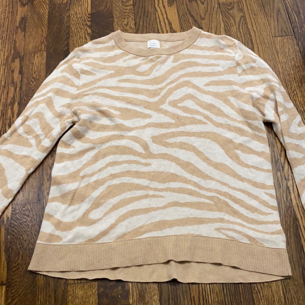 A New Day sweater size large